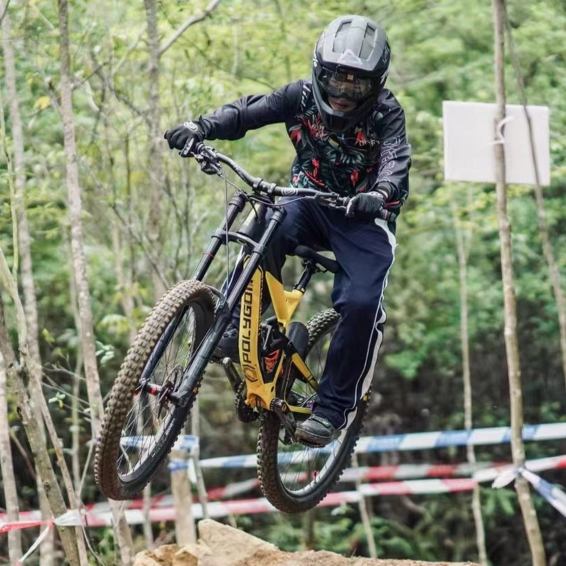 AVITUS Men MTB Shoe with 2-Bol – Mountain Biking Videos recenzja i cena